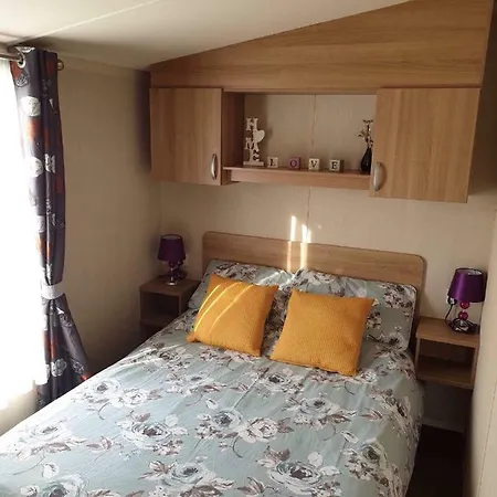 Flamingo Land - Maple Grove Mg32 Holiday park